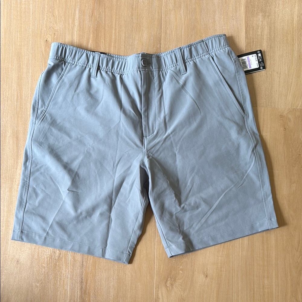 NWT Men’s Under Armour Golf Shorts